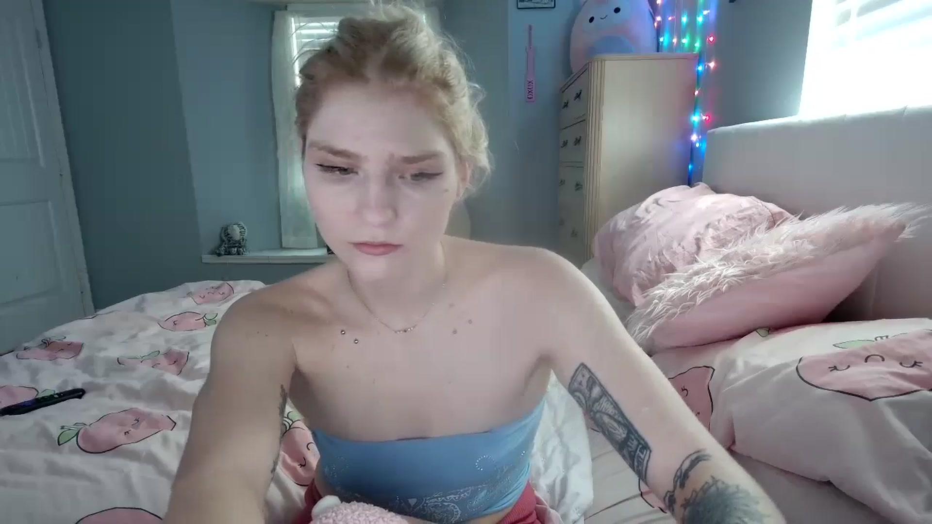 Gallery image thumbnail from DuckChan0's myfreecams stream on, 09/09/2024, 14:10 image 3 of 20