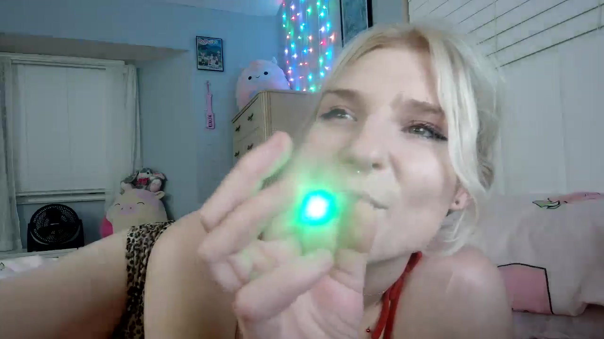 Gallery image thumbnail from DuckChan0's myfreecams stream on, 09/10/2024, 24:50 image 6 of 20