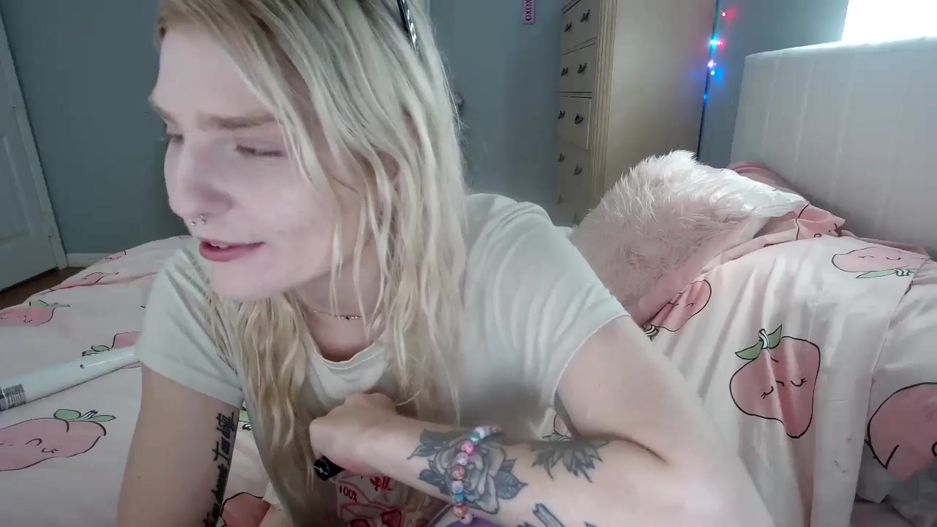 Gallery image thumbnail from DuckChan0's myfreecams stream on, 09/10/2024, 14:51 image 2 of 20