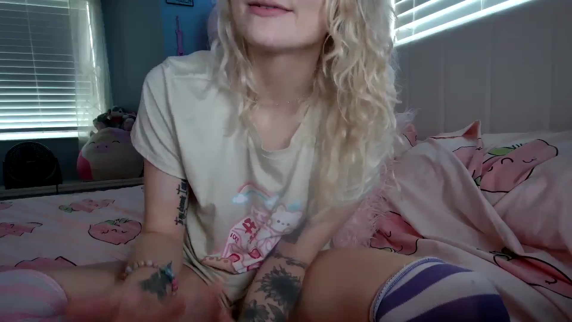 Gallery image thumbnail from DuckChan0's myfreecams stream on, 09/10/2024, 16:41 image 16 of 20