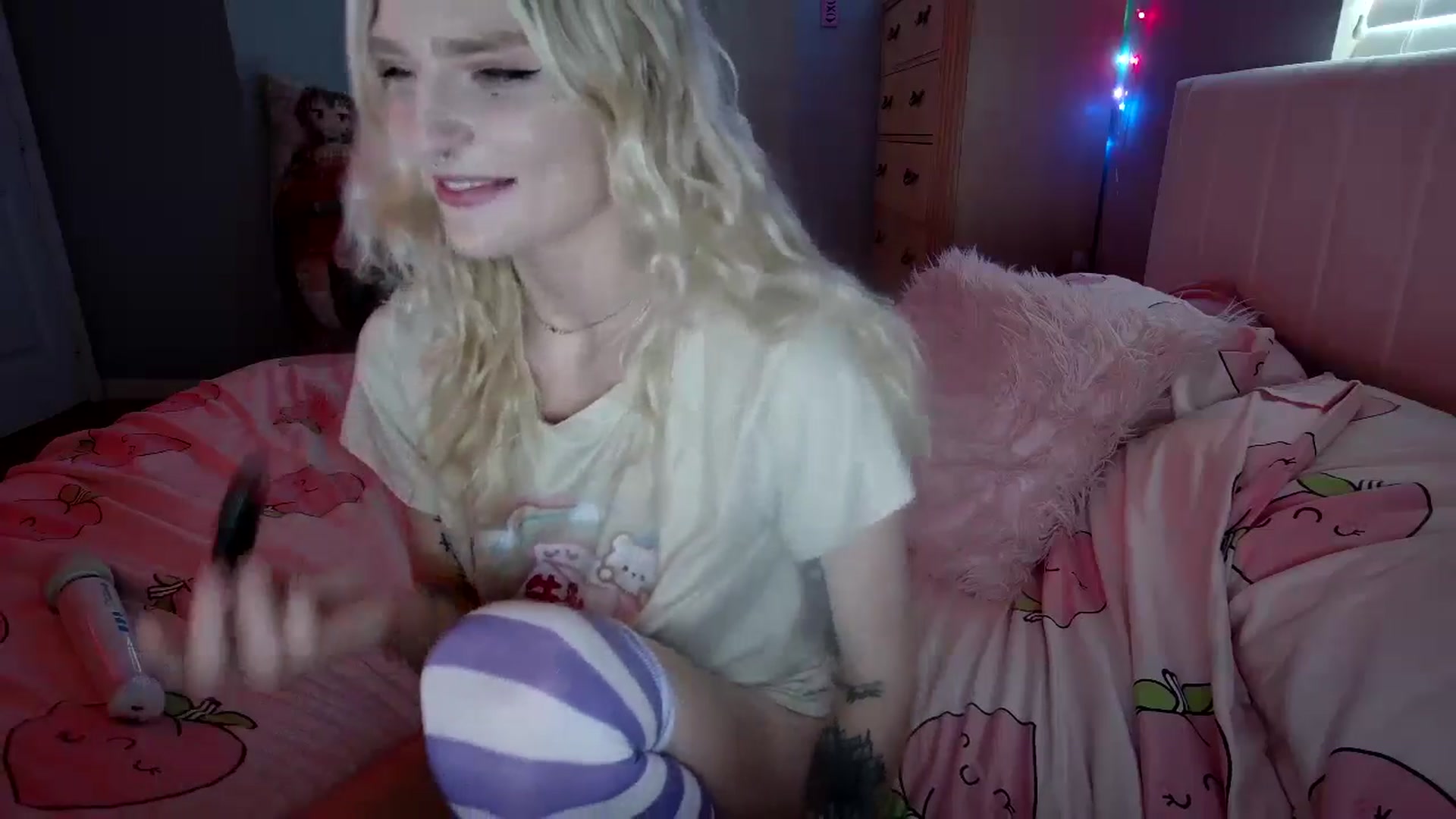 Gallery image thumbnail from DuckChan0's myfreecams stream on, 09/10/2024, 16:41 image 3 of 20