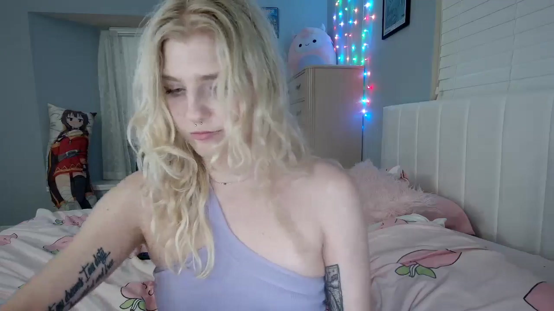 Gallery image thumbnail from DuckChan0's myfreecams stream on, 09/10/2024, 23:45 image 12 of 20