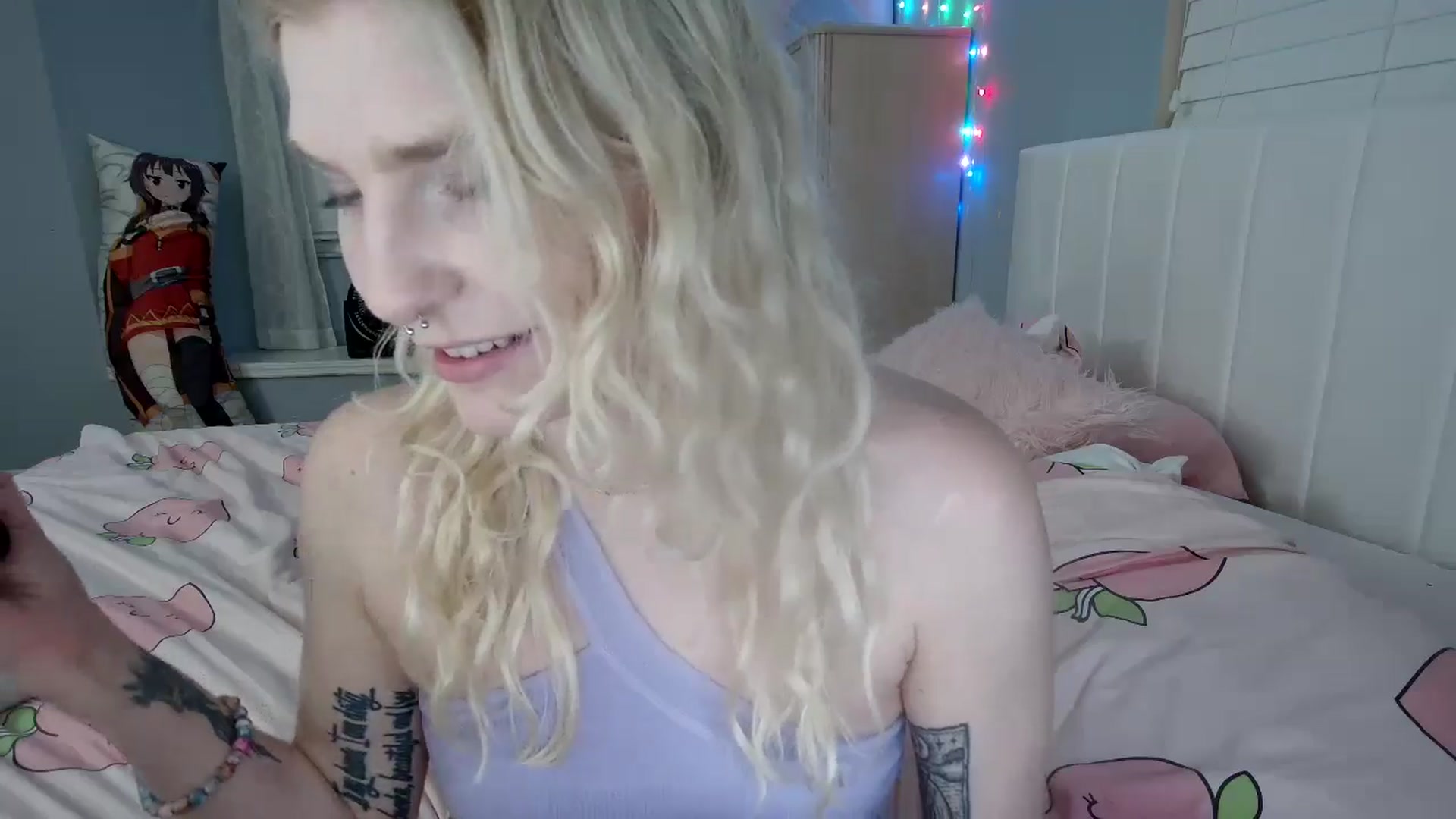 Gallery image thumbnail from DuckChan0's myfreecams stream on, 09/10/2024, 23:45 image 13 of 20
