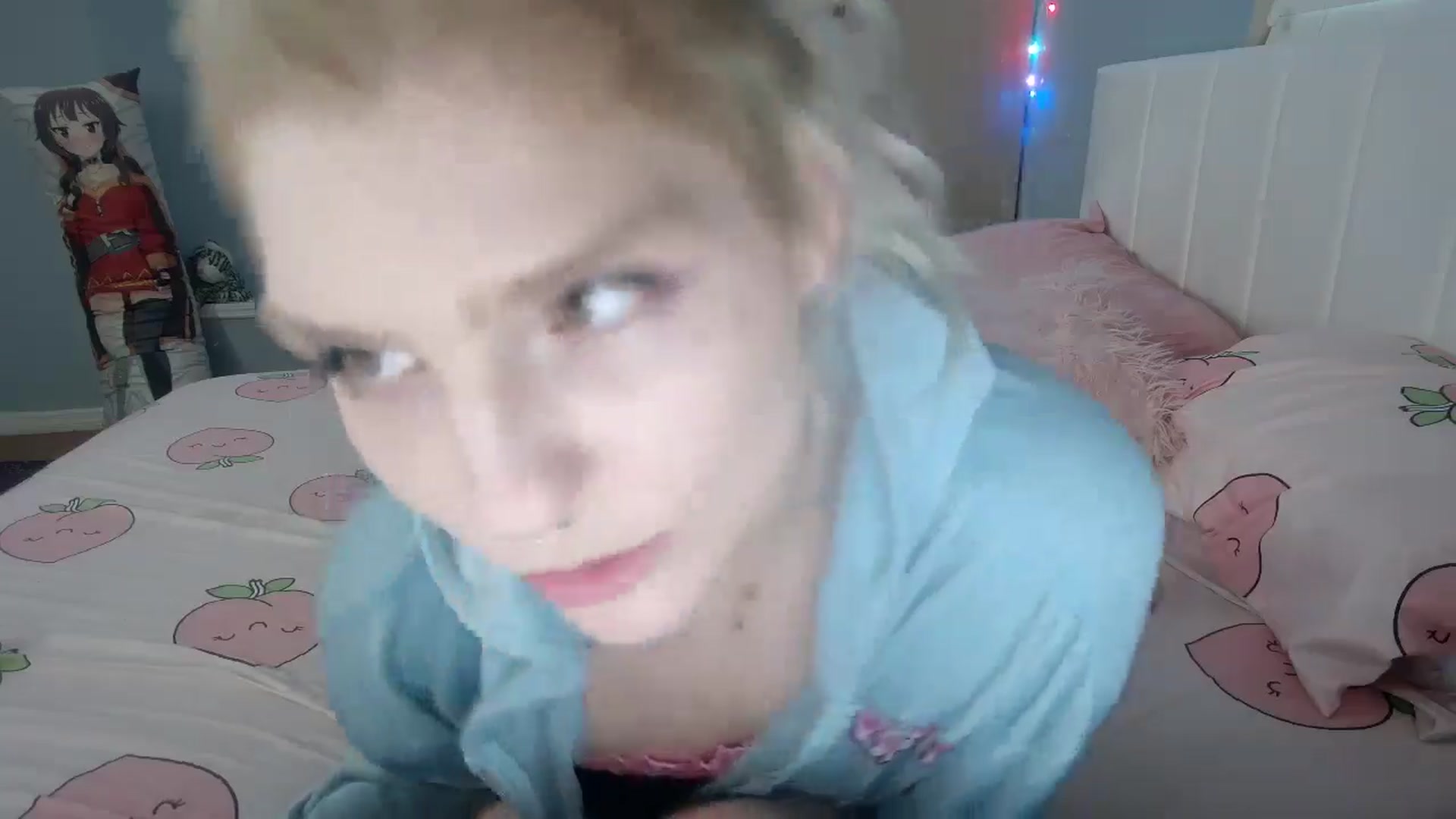 Gallery image thumbnail from DuckChan0's myfreecams stream on, 09/11/2024, 22:50 image 15 of 20