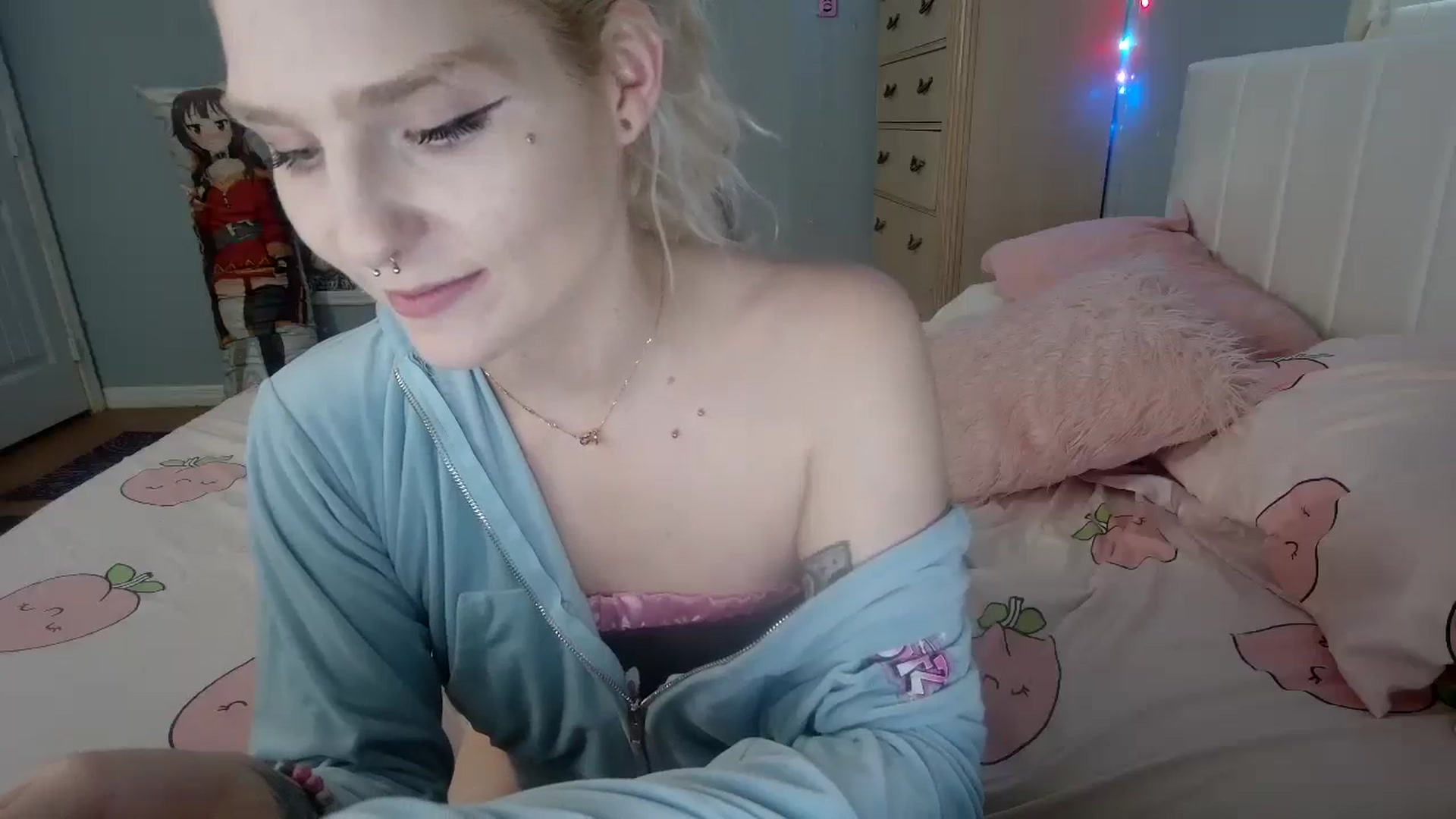 Gallery image thumbnail from DuckChan0's myfreecams stream on, 09/11/2024, 22:50 image 2 of 20