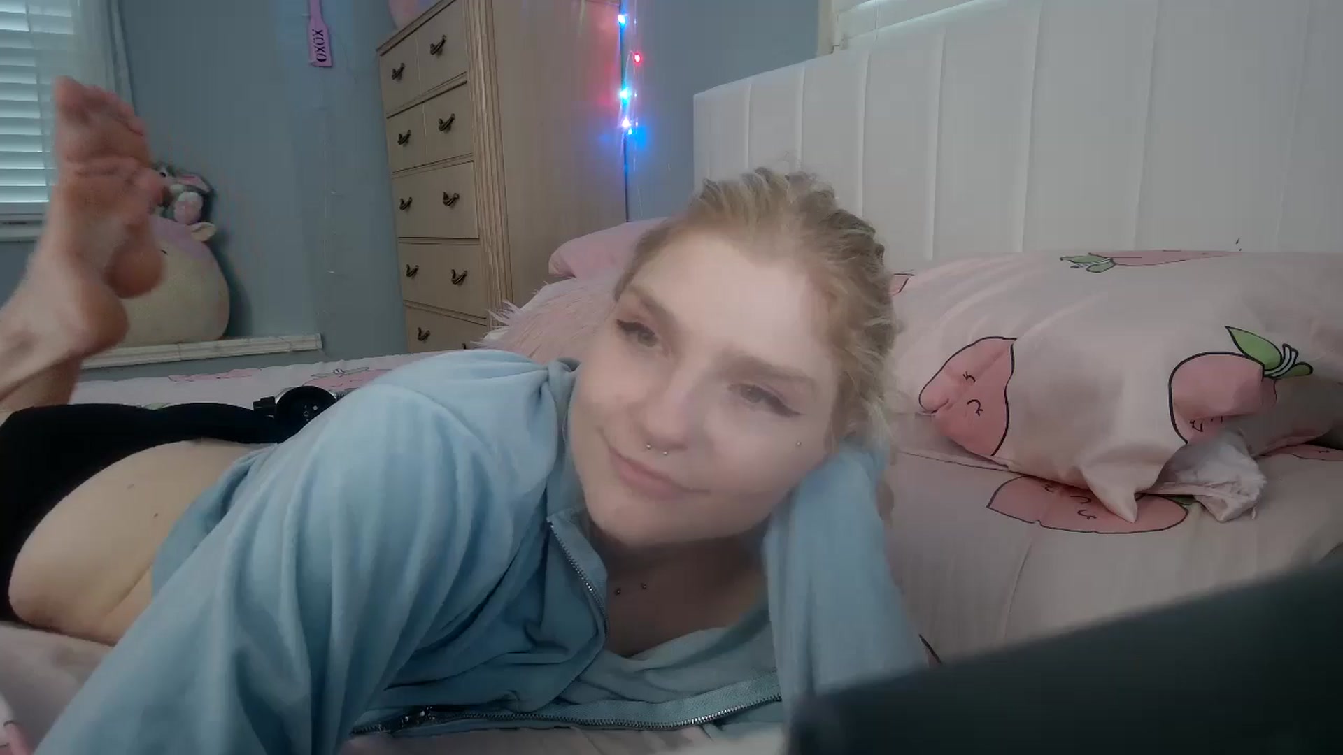 Gallery image thumbnail from DuckChan0's myfreecams stream on, 09/11/2024, 23:04 image 8 of 20