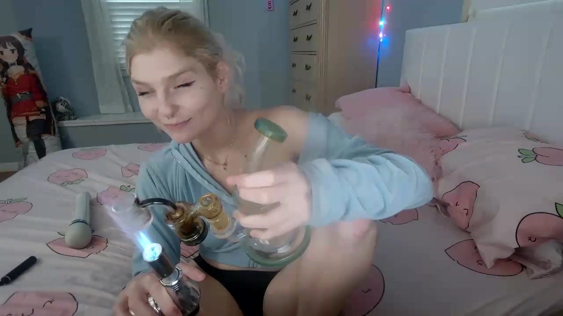Gallery image thumbnail from DuckChan0's myfreecams stream on, 09/11/2024, 23:04 image 14 of 20