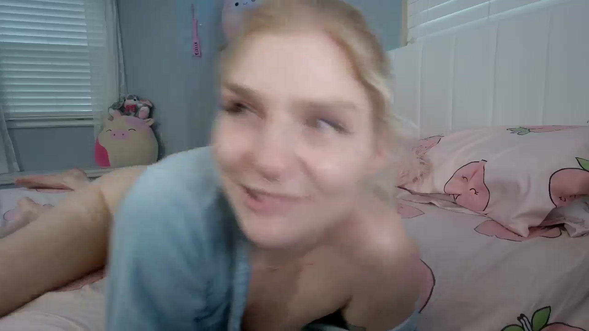 Gallery image thumbnail from DuckChan0's myfreecams stream on, 09/11/2024, 23:48 image 8 of 20