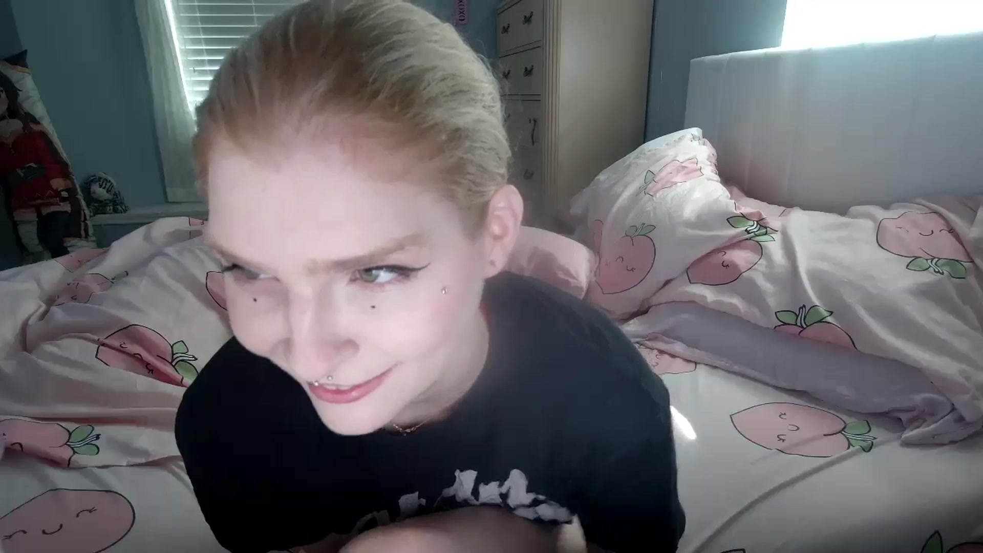 Gallery image thumbnail from DuckChan0's myfreecams stream on, 09/12/2024, 14:54 image 12 of 20