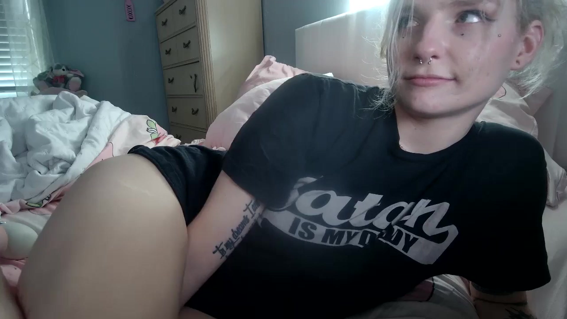Gallery image thumbnail from DuckChan0's myfreecams stream on, 09/12/2024, 15:58 image 16 of 20