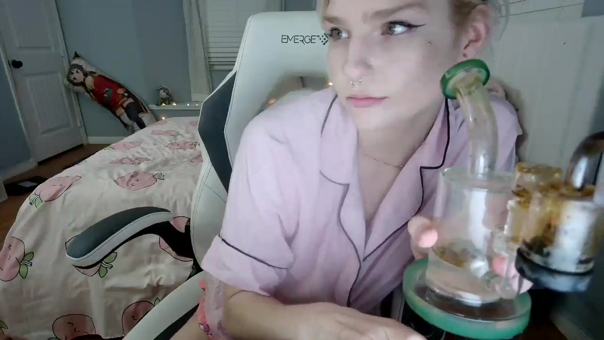 Gallery image thumbnail from DuckChan0's myfreecams stream on, 09/13/2024, 24:55 image 10 of 20