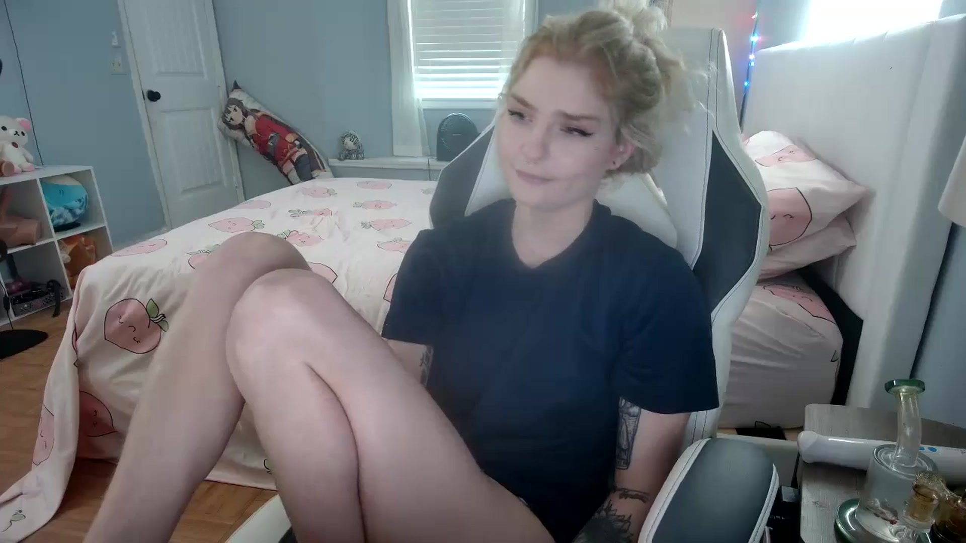 Gallery image thumbnail from DuckChan0's myfreecams stream on, 09/13/2024, 16:03 image 11 of 20