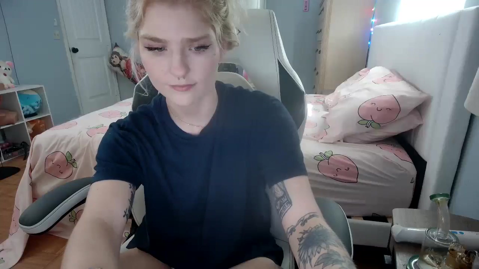 Gallery image thumbnail from DuckChan0's myfreecams stream on, 09/13/2024, 16:03 image 8 of 20