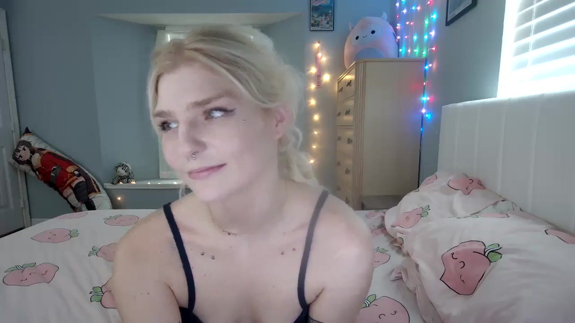 Gallery image thumbnail from DuckChan0's myfreecams stream on, 09/13/2024, 17:15 image 19 of 20
