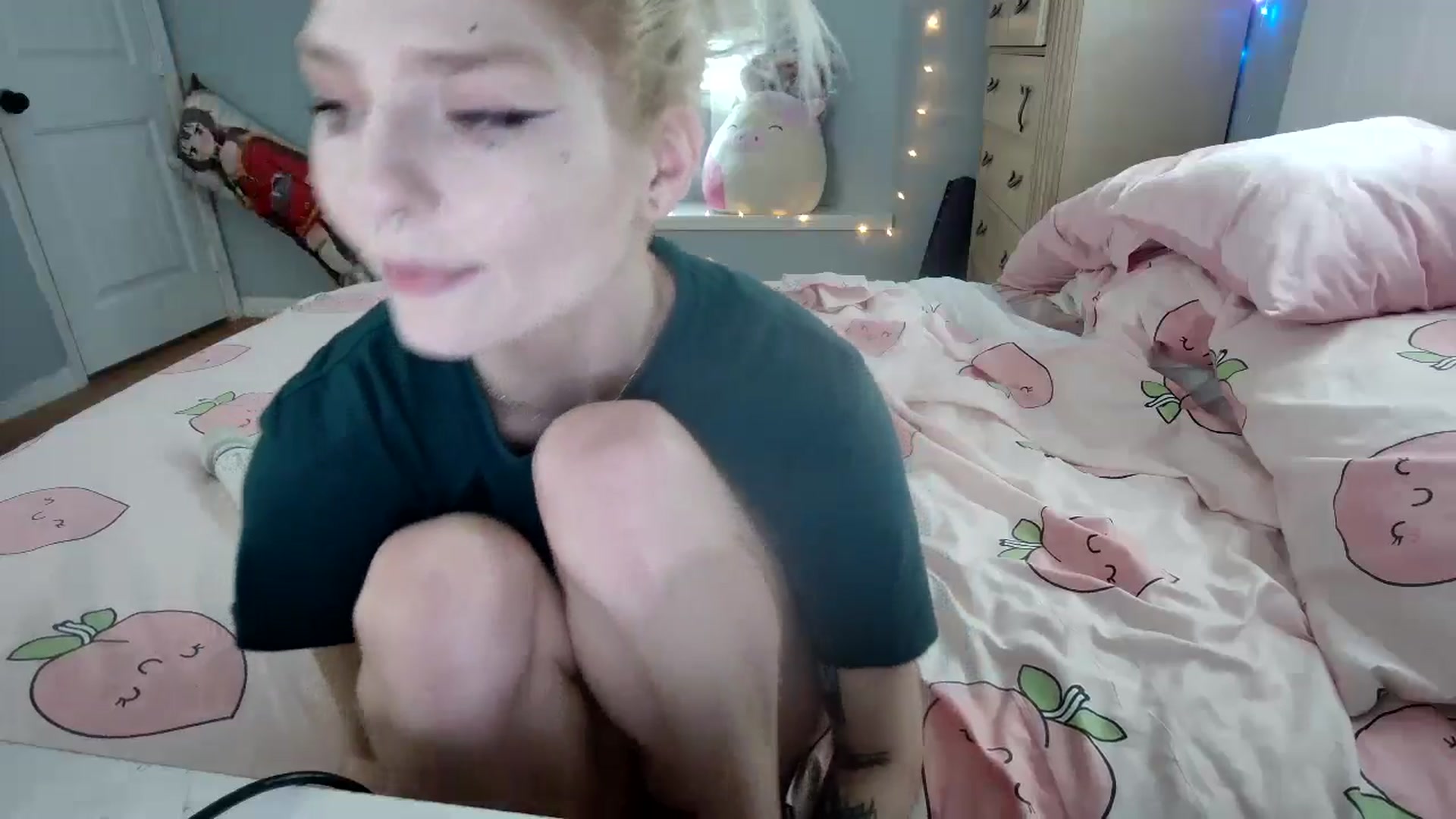 Gallery image thumbnail from DuckChan0's myfreecams stream on, 09/16/2024, 15:19 image 6 of 20