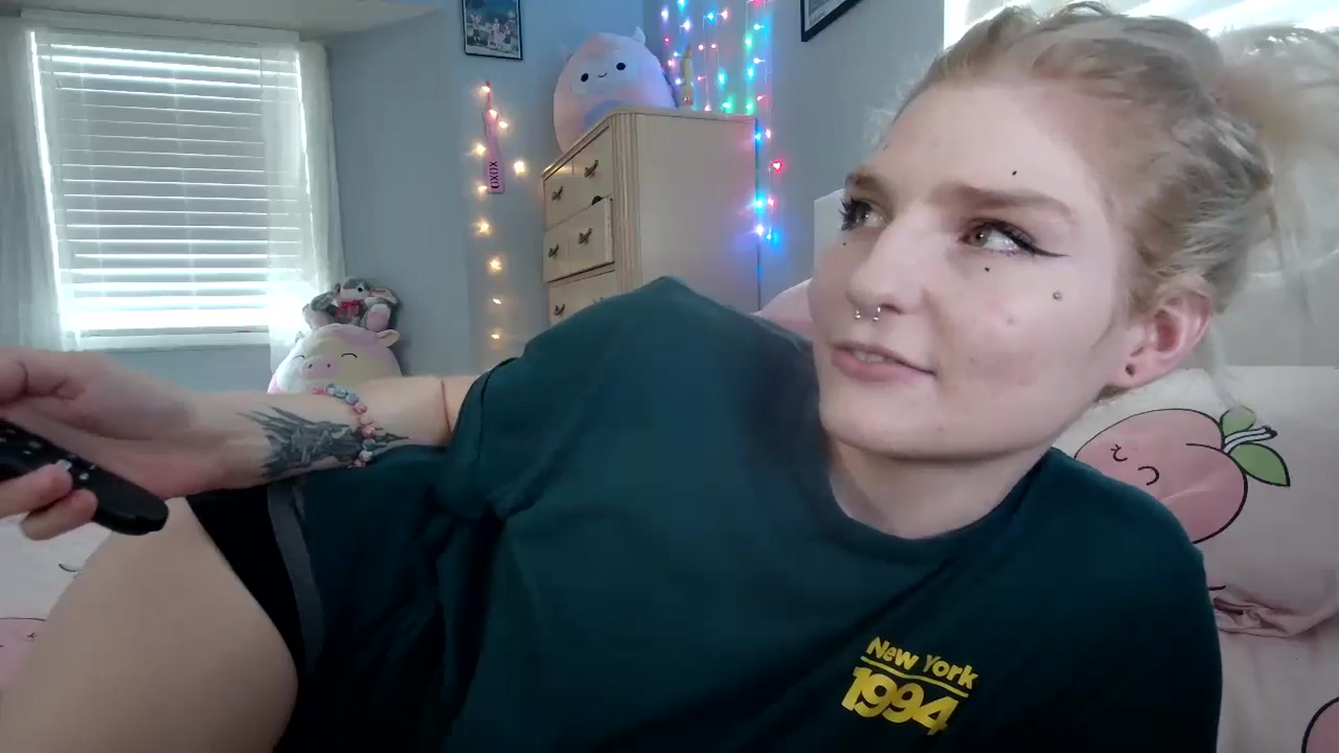 Gallery image thumbnail from DuckChan0's myfreecams stream on, 09/16/2024, 16:14 image 5 of 20