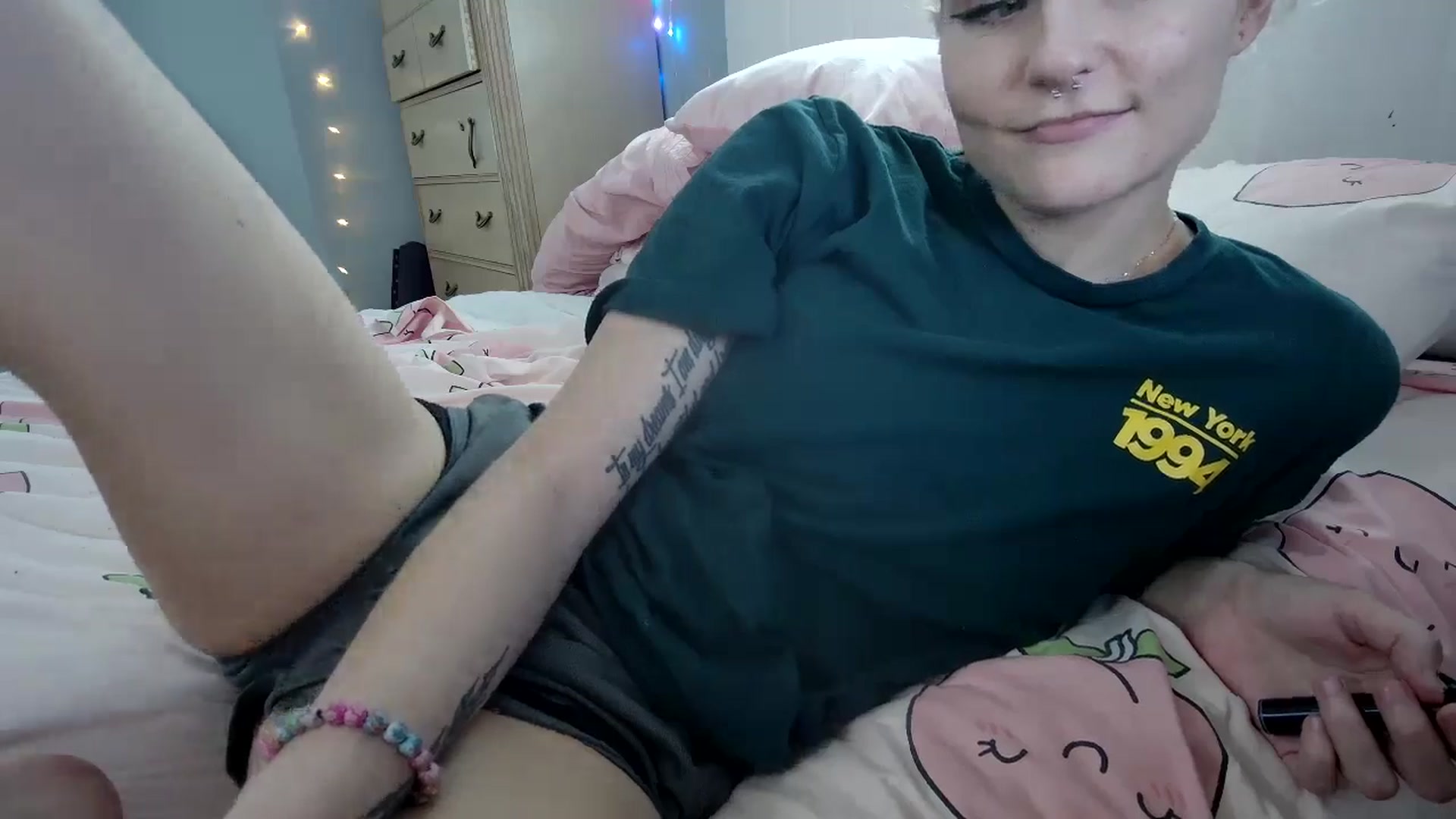 Gallery image thumbnail from DuckChan0's myfreecams stream on, 09/16/2024, 16:14 image 19 of 20