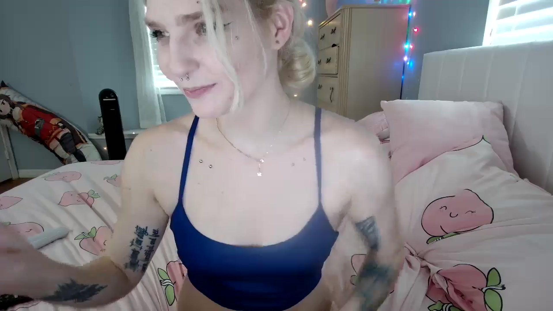 Gallery image thumbnail from DuckChan0's myfreecams stream on, 09/16/2024, 17:52 image 2 of 20