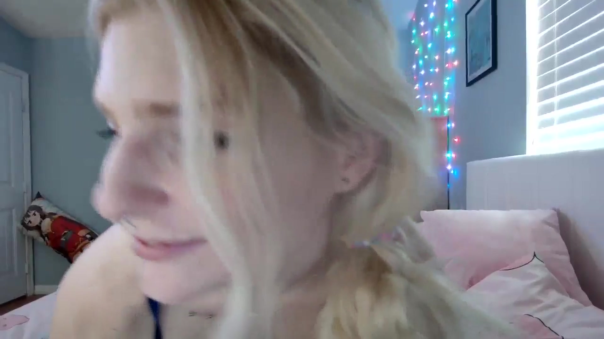 Gallery image thumbnail from DuckChan0's myfreecams stream on, 09/16/2024, 17:52 image 20 of 20