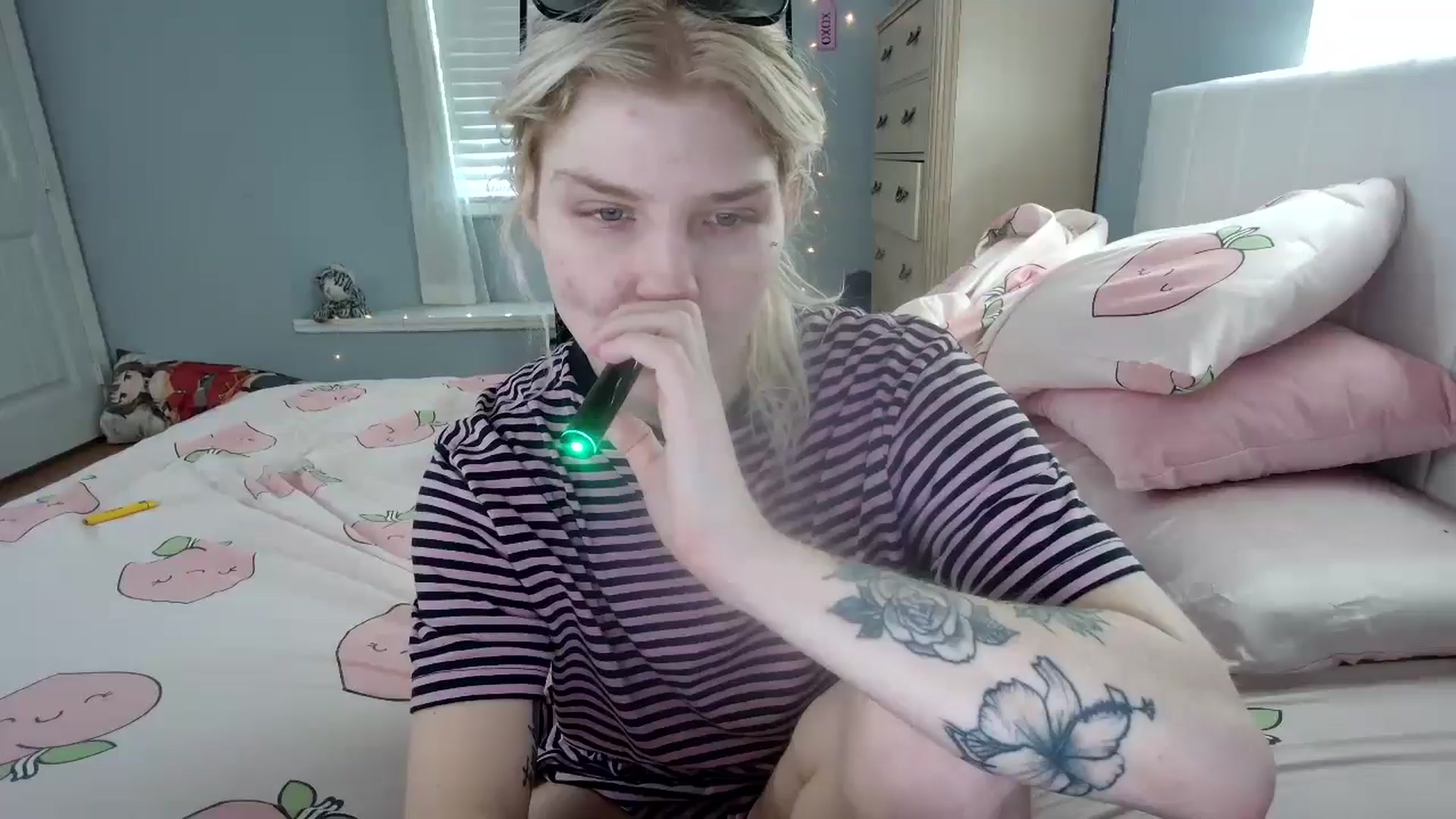 Gallery image thumbnail from DuckChan0's myfreecams stream on, 09/19/2024, 14:11 image 1 of 20