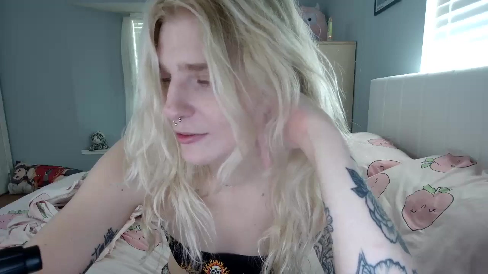 Gallery image thumbnail from DuckChan0's myfreecams stream on, 09/20/2024, 15:32 image 8 of 20