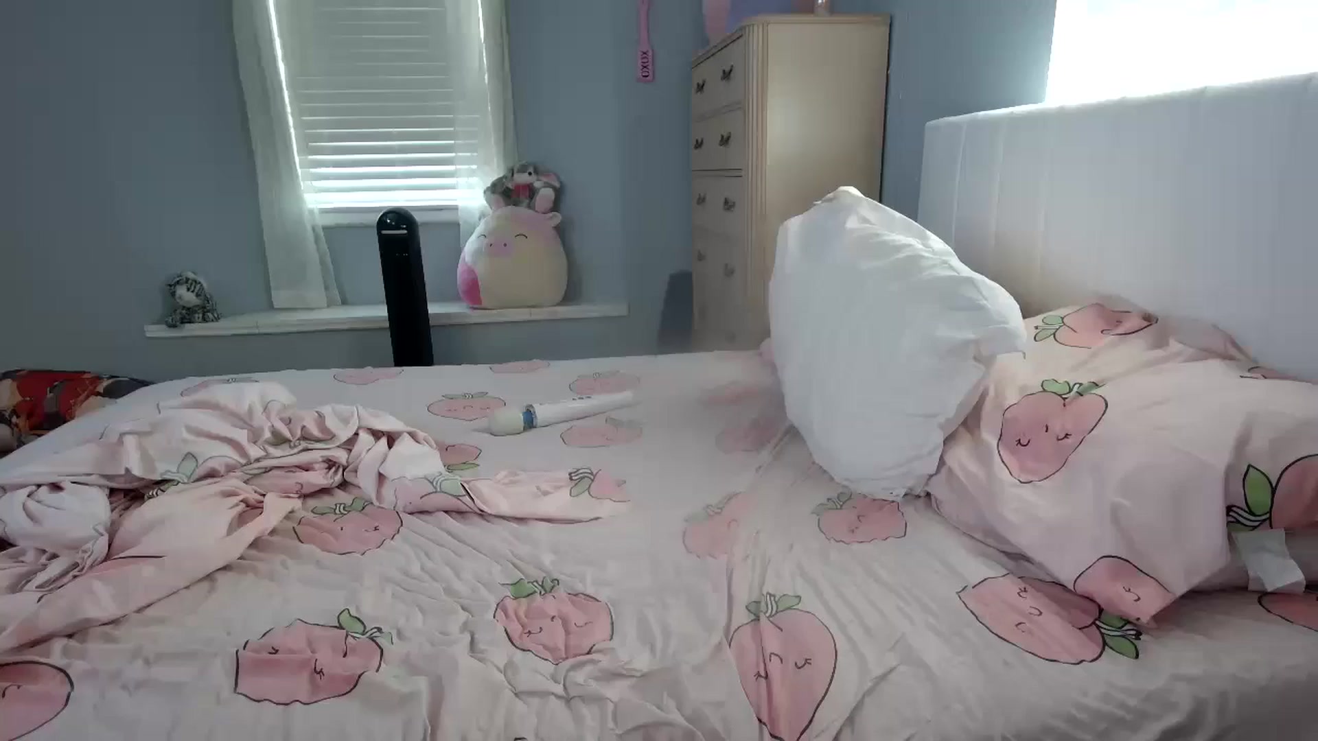 Gallery image thumbnail from DuckChan0's myfreecams stream on, 09/20/2024, 15:32 image 1 of 20