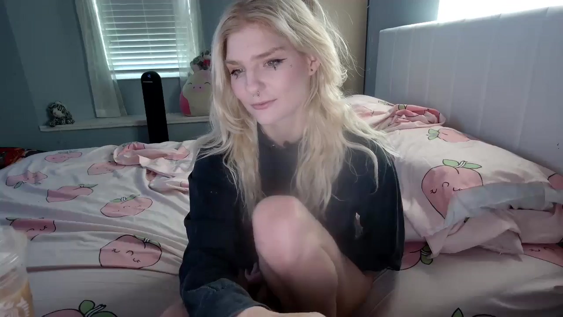Gallery image thumbnail from DuckChan0's myfreecams stream on, 09/23/2024, 14:55 image 10 of 20