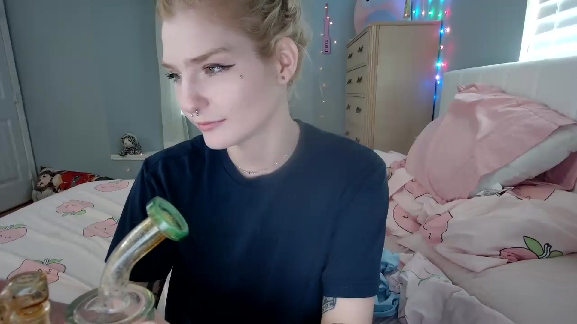 Gallery image thumbnail from DuckChan0's myfreecams stream on, 09/24/2024, 15:15 image 17 of 20