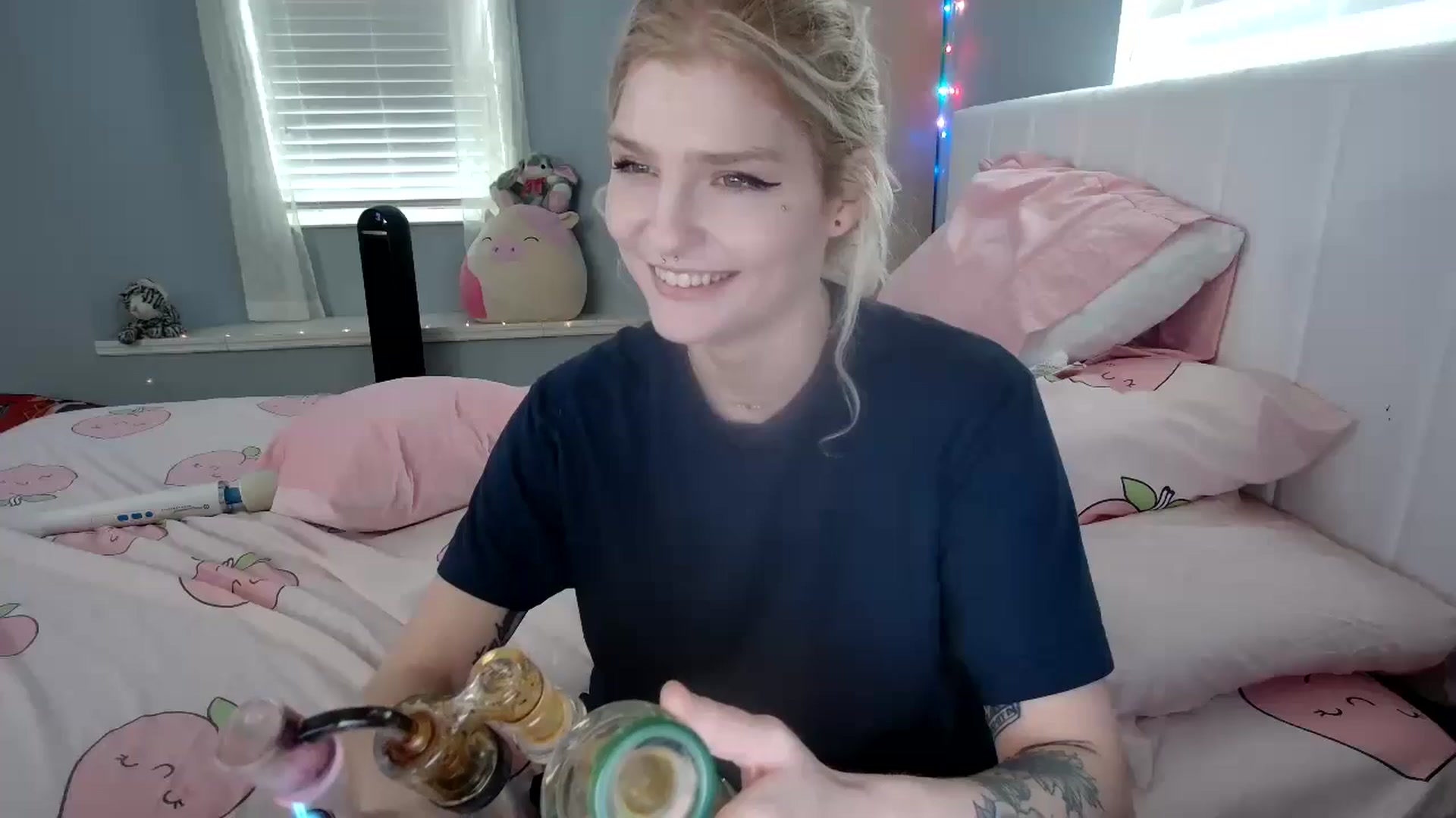 Gallery image thumbnail from DuckChan0's myfreecams stream on, 09/24/2024, 16:16 image 1 of 20