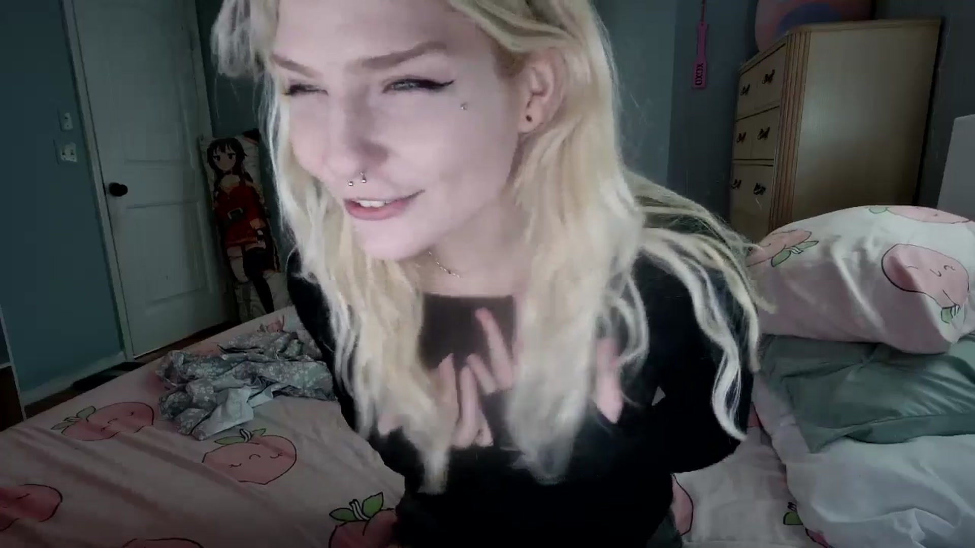 Gallery image thumbnail from DuckChan0's myfreecams stream on, 09/25/2024, 16:55 image 9 of 20