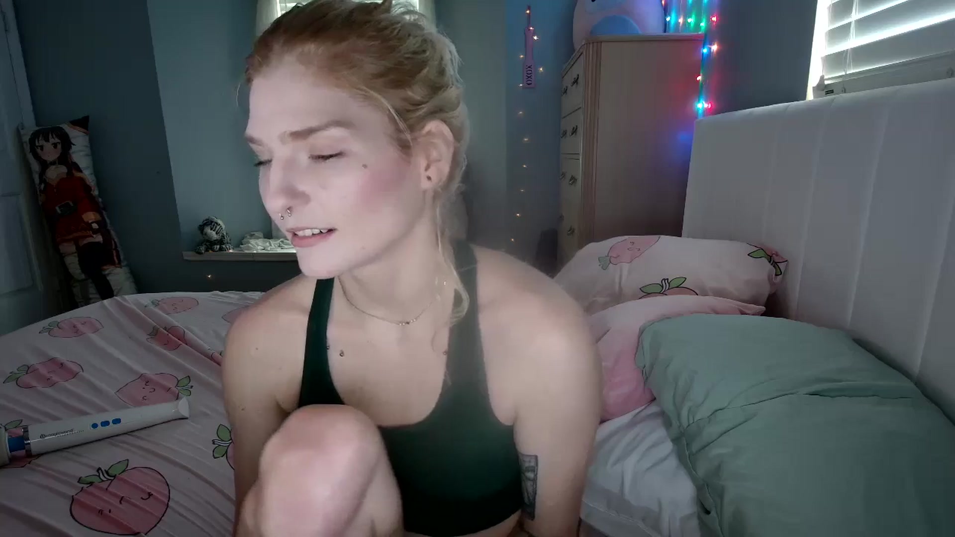 Gallery image thumbnail from DuckChan0's myfreecams stream on, 09/26/2024, 16:33 image 18 of 20