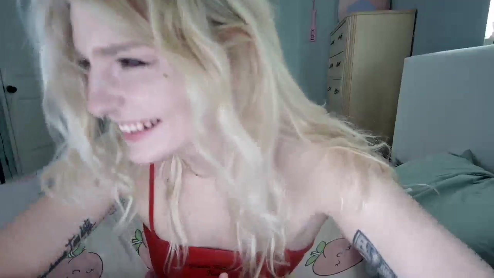 Gallery image thumbnail from DuckChan0's myfreecams stream on, 09/27/2024, 14:41 image 9 of 20