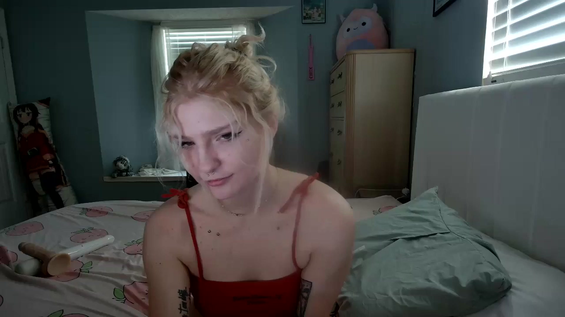 Gallery image thumbnail from DuckChan0's myfreecams stream on, 09/27/2024, 16:27 image 1 of 20