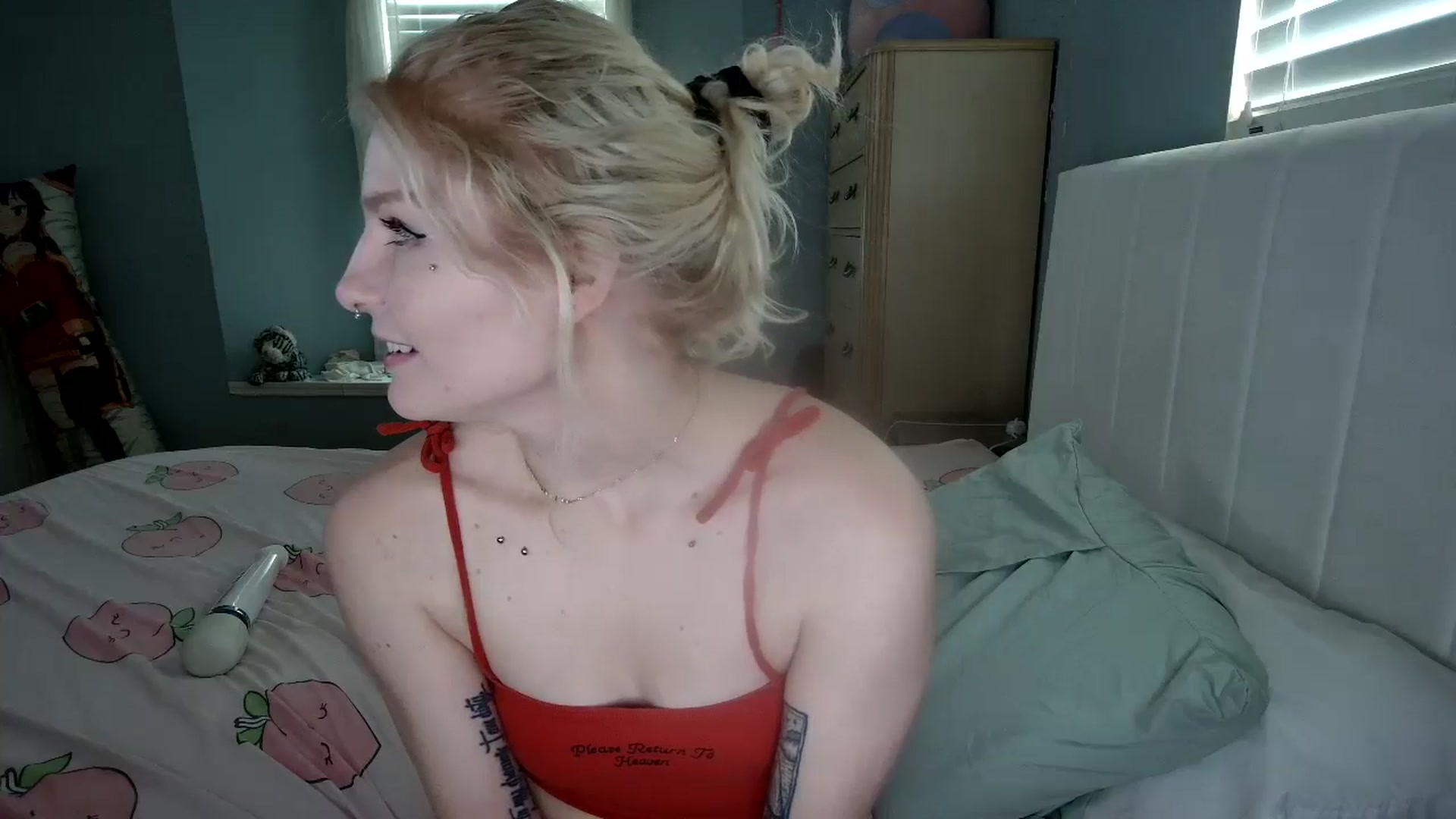 Gallery image thumbnail from DuckChan0's myfreecams stream on, 09/27/2024, 16:27 image 4 of 20