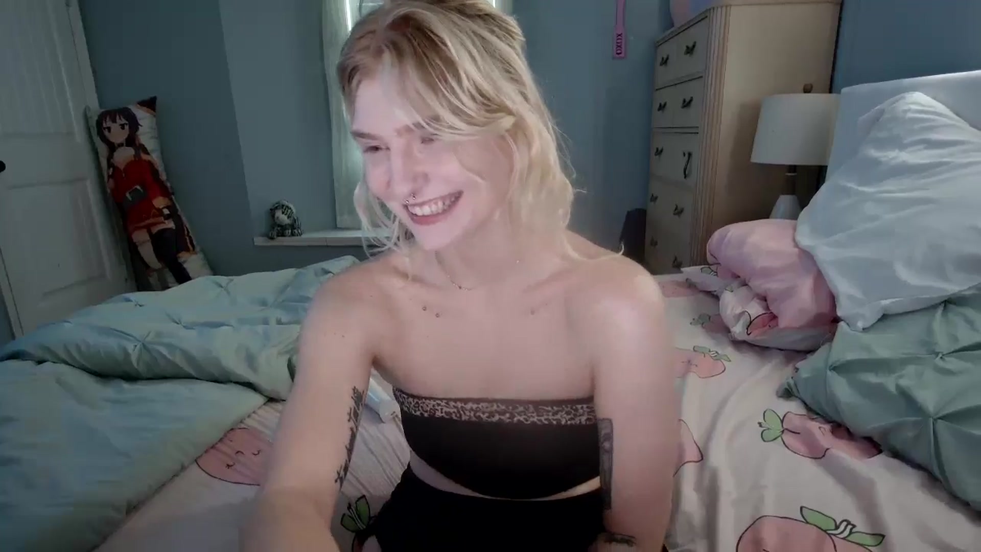 Gallery image thumbnail from DuckChan0's myfreecams stream on, 09/30/2024, 15:28 image 8 of 20