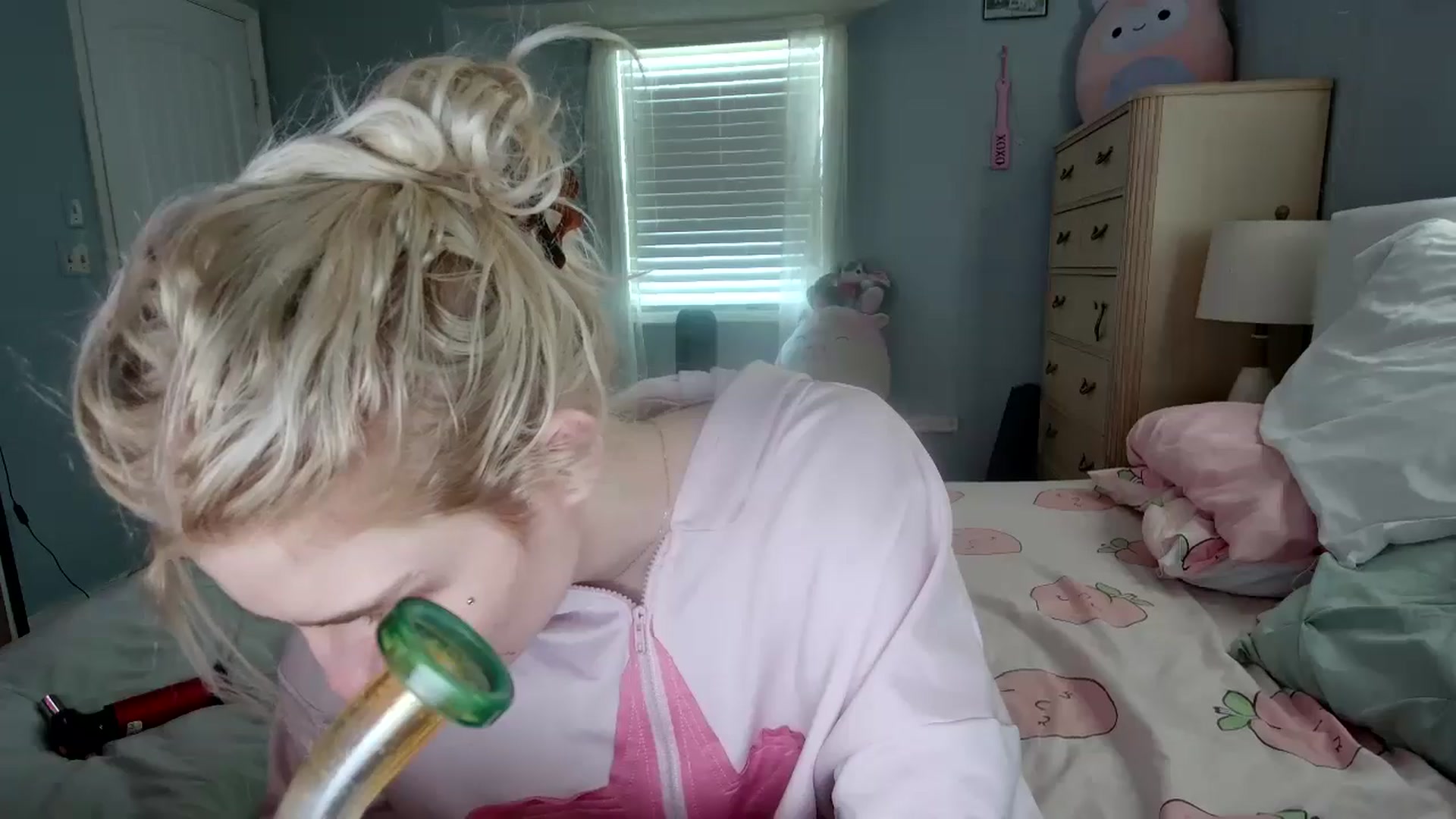 Gallery image thumbnail from DuckChan0's myfreecams stream on, 09/30/2024, 15:28 image 4 of 20