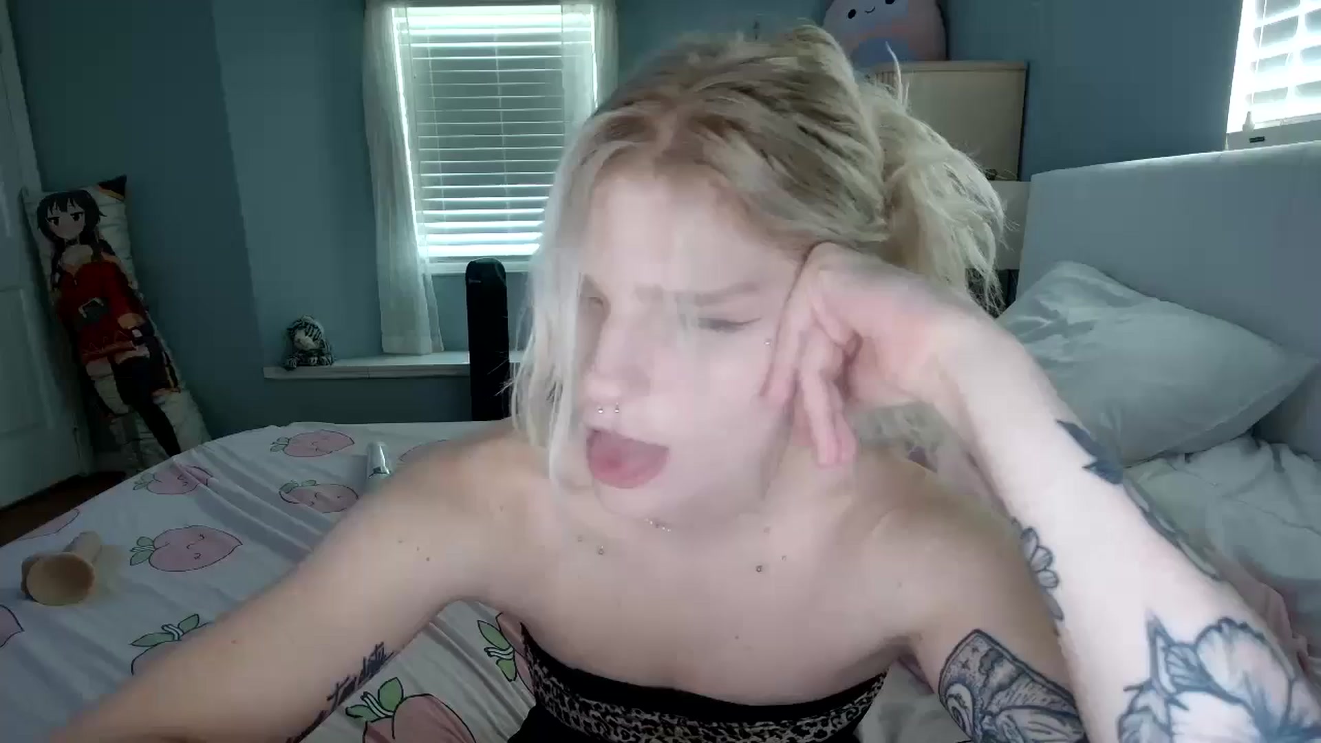 Gallery image thumbnail from DuckChan0's myfreecams stream on, 09/30/2024, 16:20 image 4 of 20