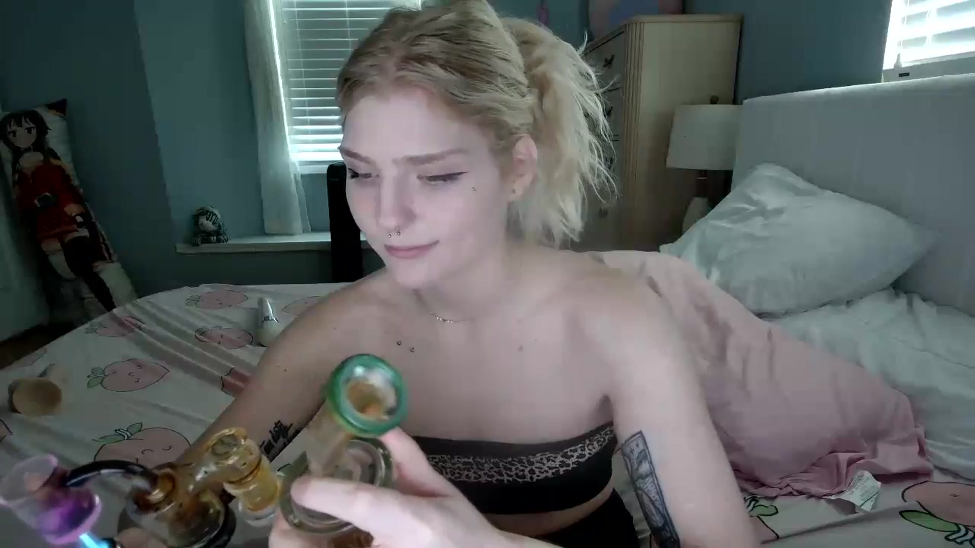 Gallery image thumbnail from DuckChan0's myfreecams stream on, 09/30/2024, 16:20 image 2 of 20