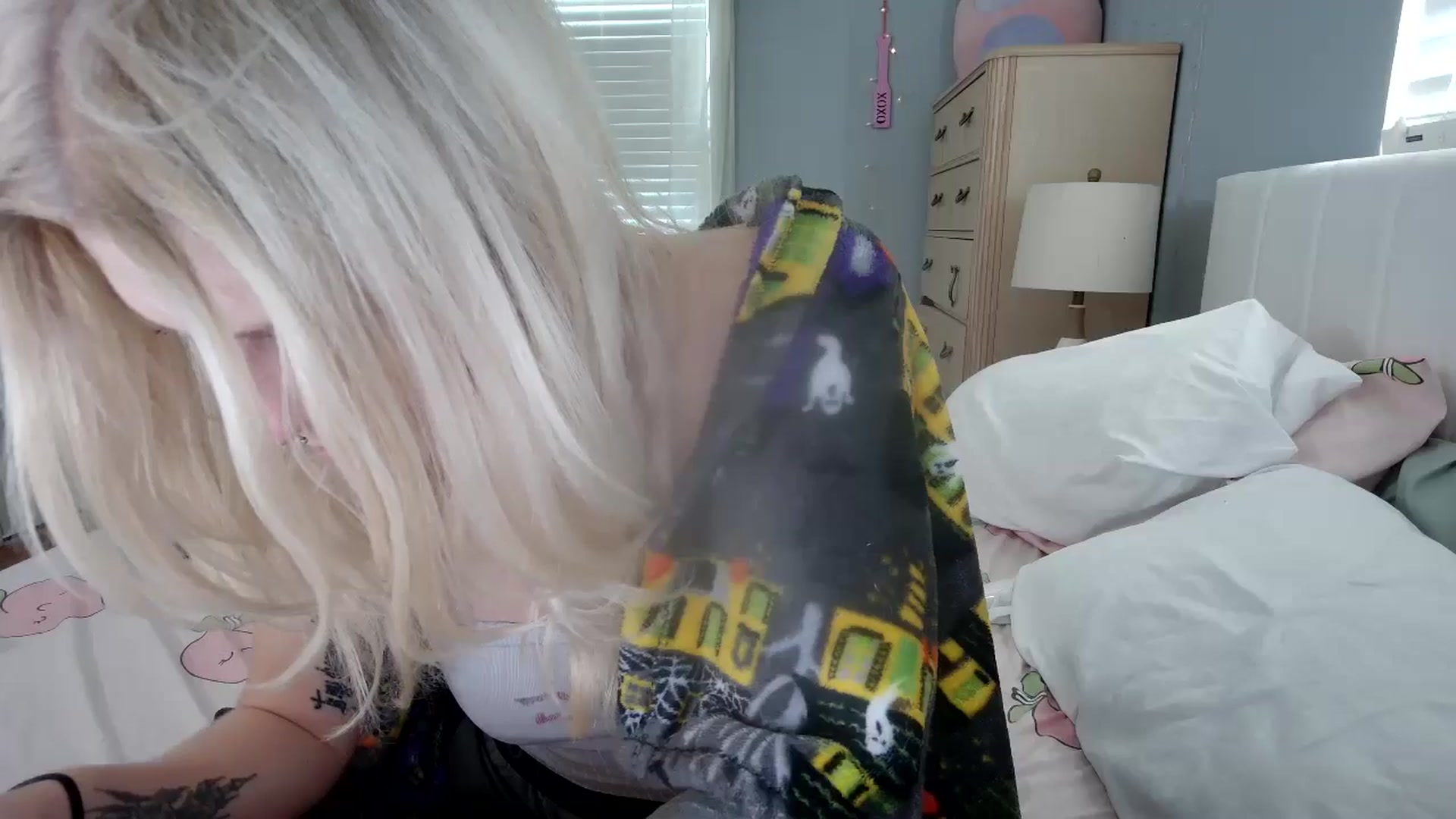 Gallery image thumbnail from DuckChan0's myfreecams stream on, 10/02/2024, 17:00 image 8 of 20