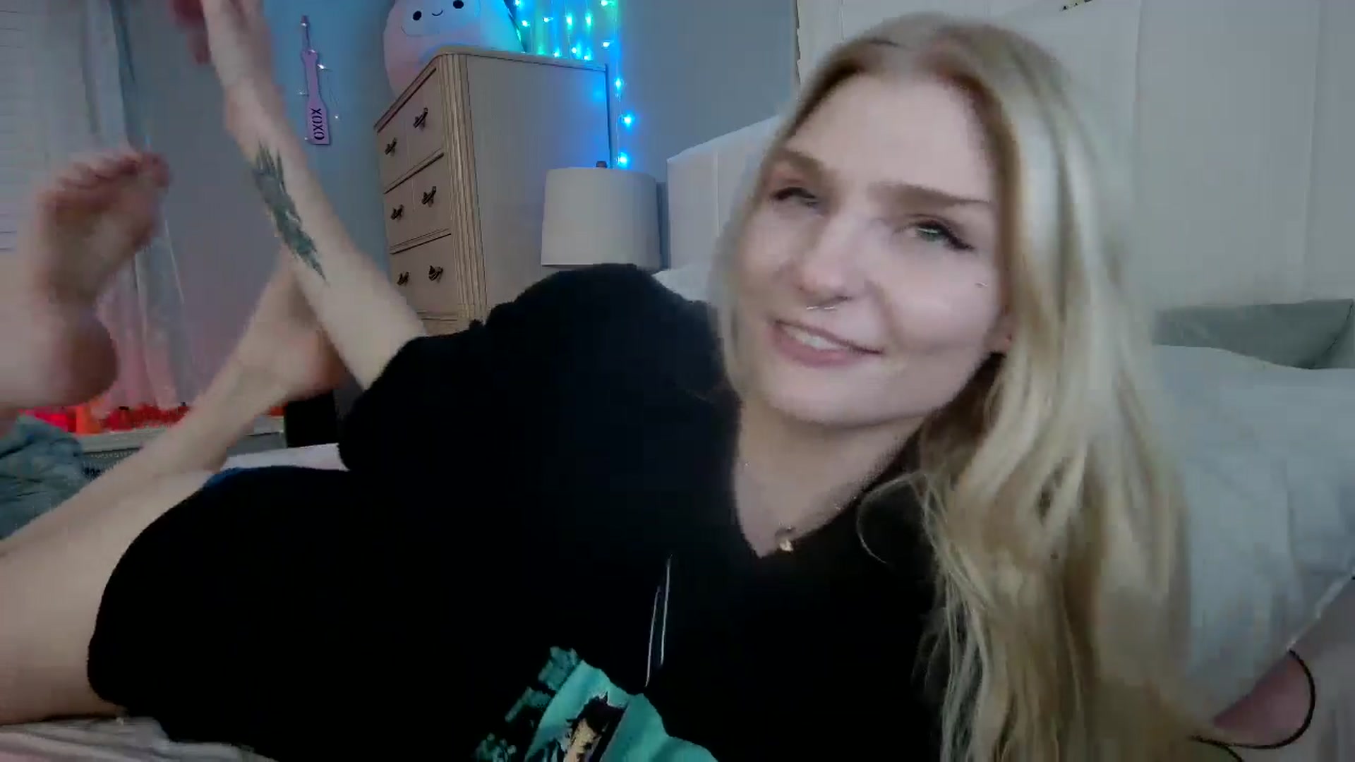 Gallery image thumbnail from DuckChan0's myfreecams stream on, 10/03/2024, 24:12 image 5 of 20