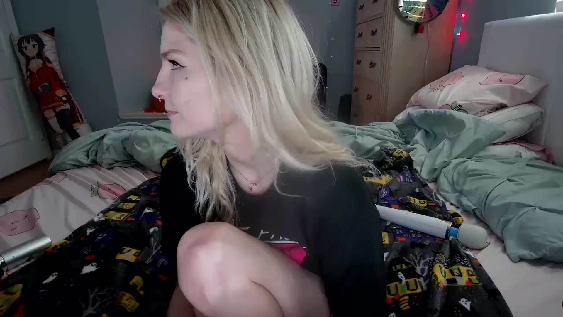 Gallery image thumbnail from DuckChan0's myfreecams stream on, 10/03/2024, 14:44 image 18 of 20