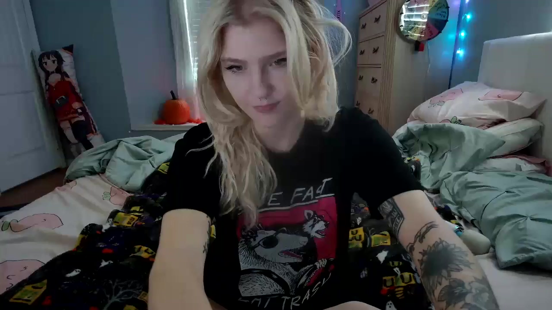 Gallery image thumbnail from DuckChan0's myfreecams stream on, 10/03/2024, 14:44 image 8 of 20