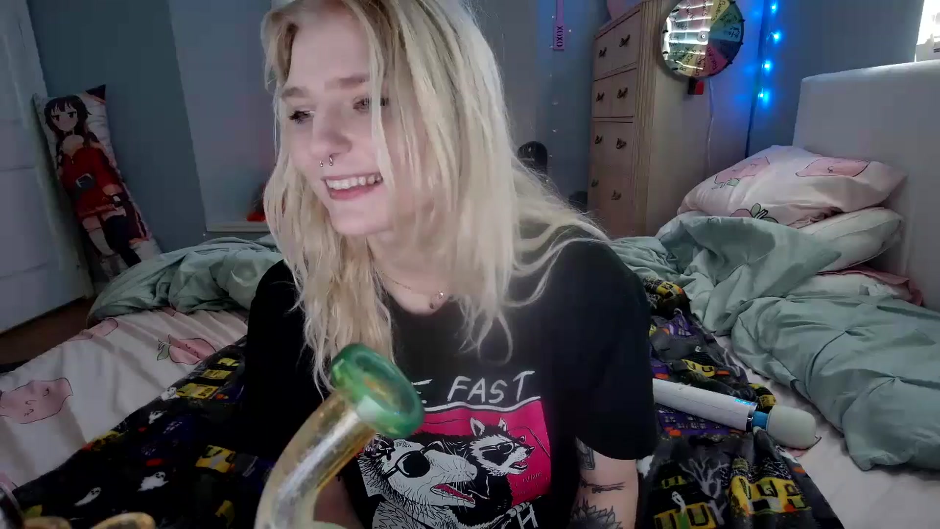 Gallery image thumbnail from DuckChan0's myfreecams stream on, 10/03/2024, 14:44 image 15 of 20