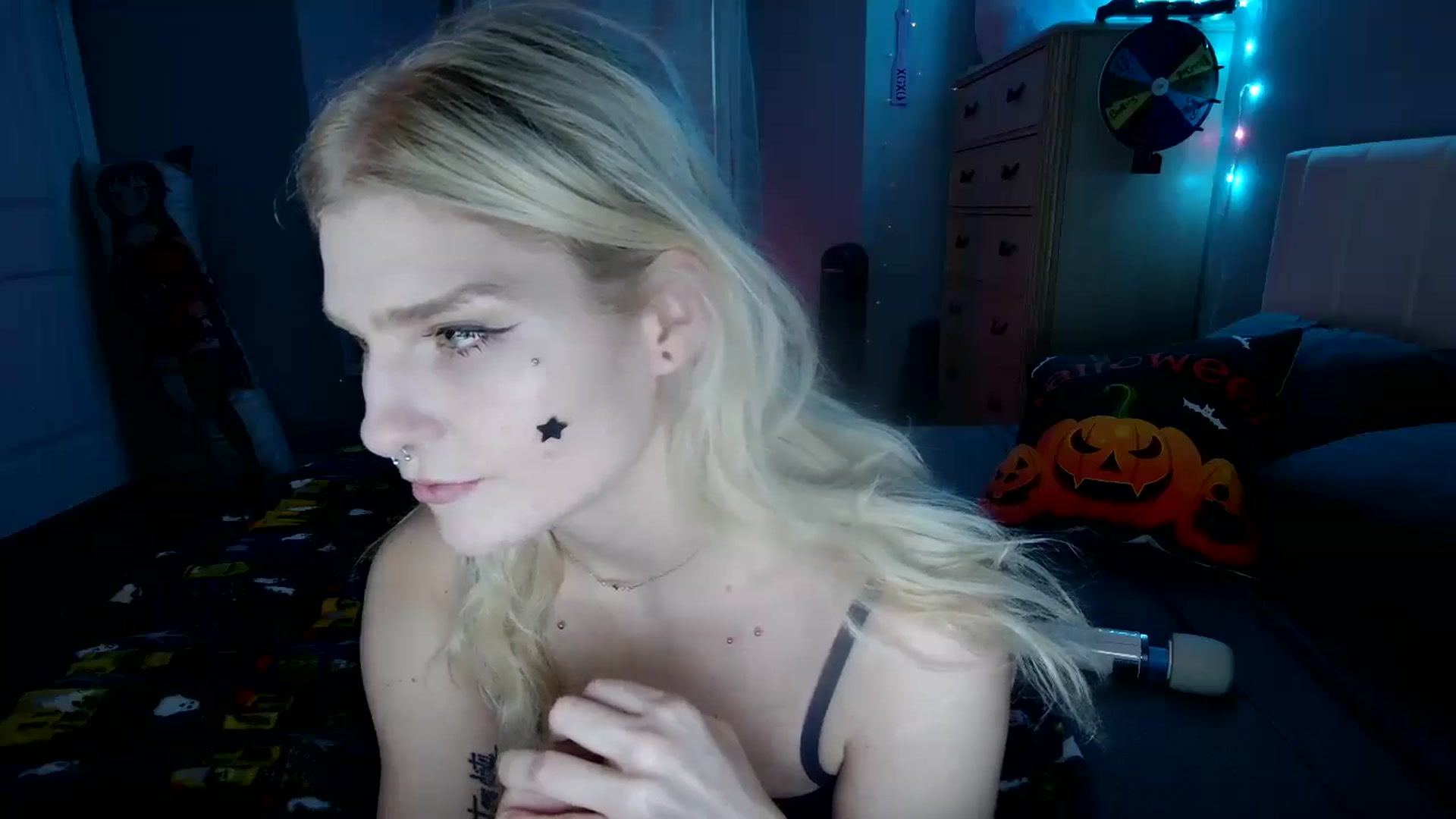 Gallery image thumbnail from DuckChan0's myfreecams stream on, 10/05/2024, 22:58 image 4 of 20