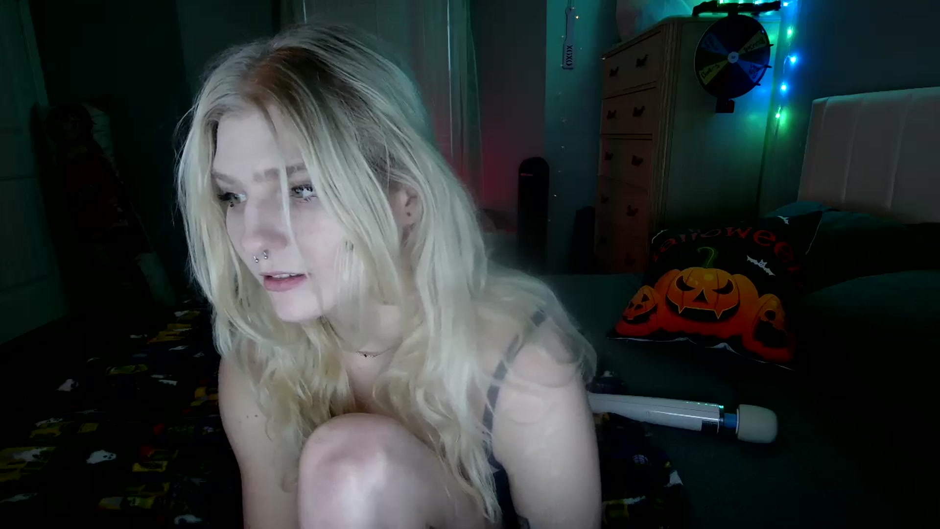 Gallery image thumbnail from DuckChan0's myfreecams stream on, 10/05/2024, 22:58 image 8 of 20