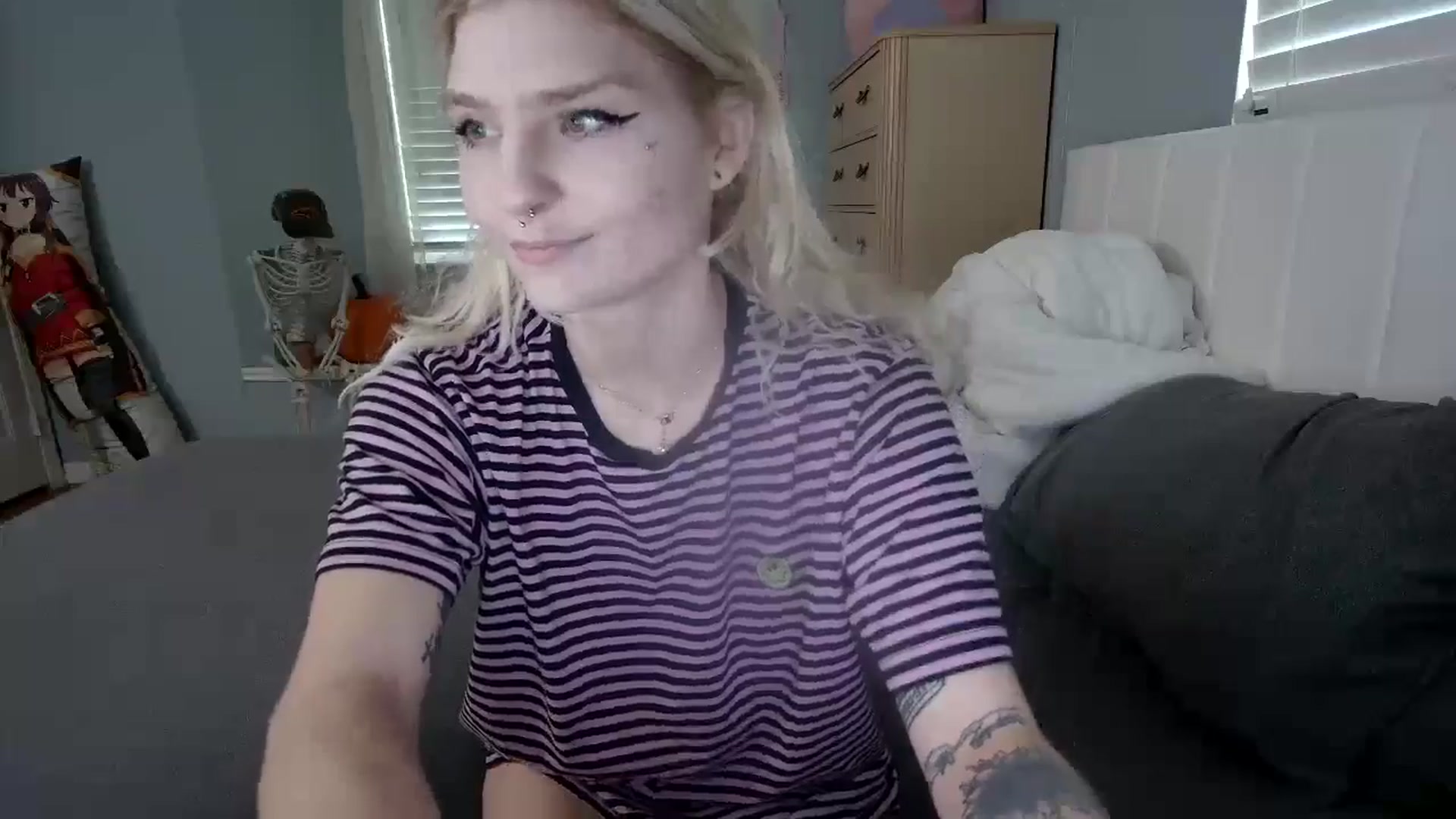 Gallery image thumbnail from DuckChan0's myfreecams stream on, 10/07/2024, 14:31 image 7 of 20