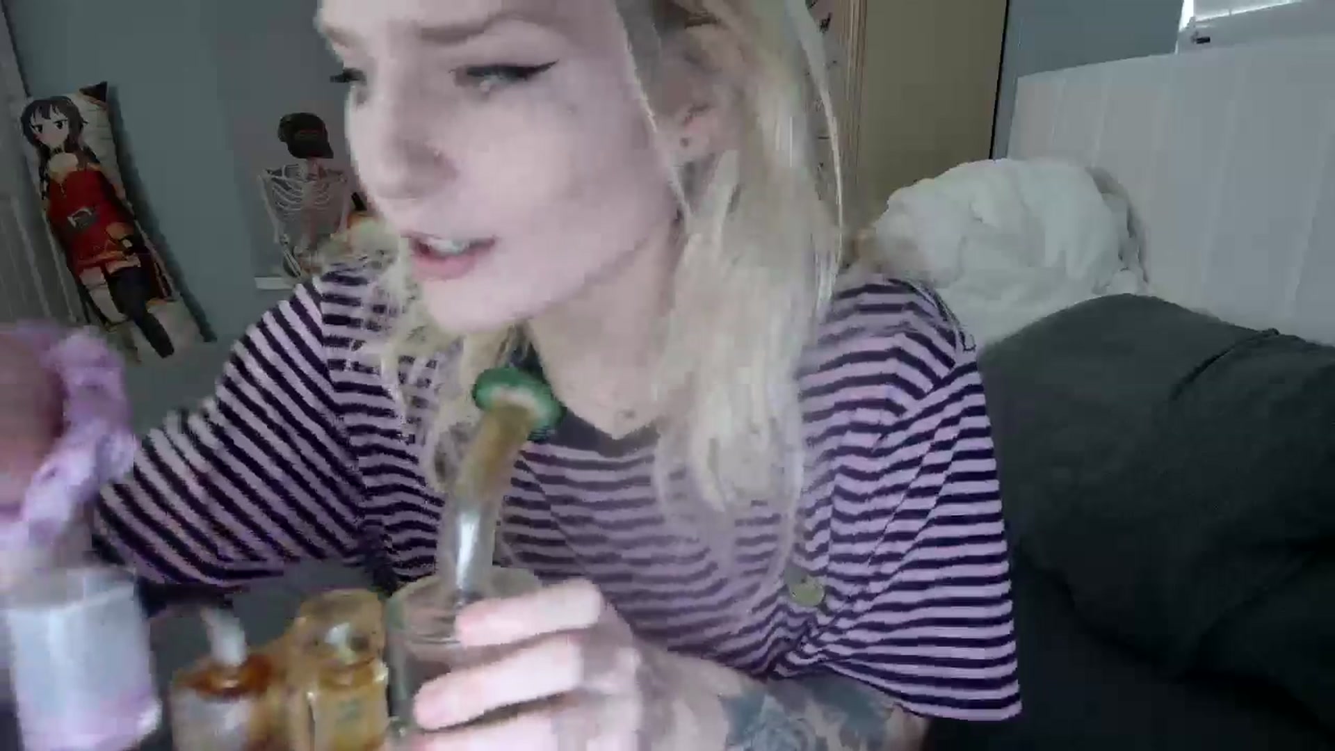Gallery image thumbnail from DuckChan0's myfreecams stream on, 10/07/2024, 14:31 image 18 of 20