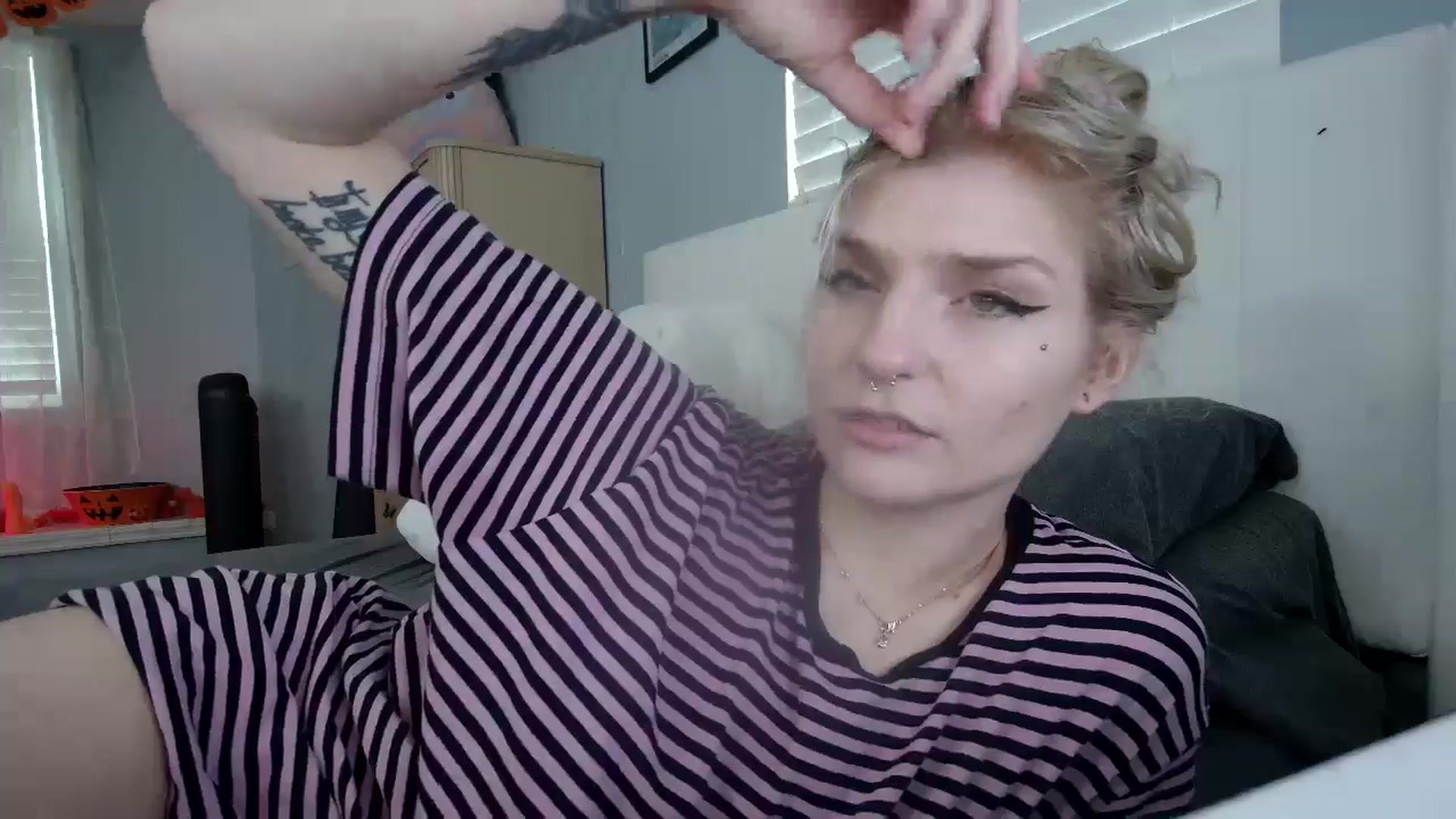Gallery image thumbnail from DuckChan0's myfreecams stream on, 10/07/2024, 15:50 image 13 of 20