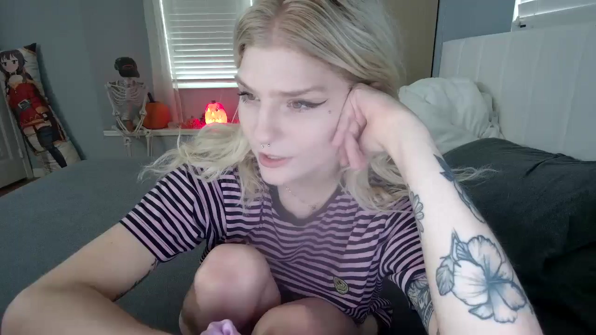 Gallery image thumbnail from DuckChan0's myfreecams stream on, 10/07/2024, 15:50 image 12 of 20
