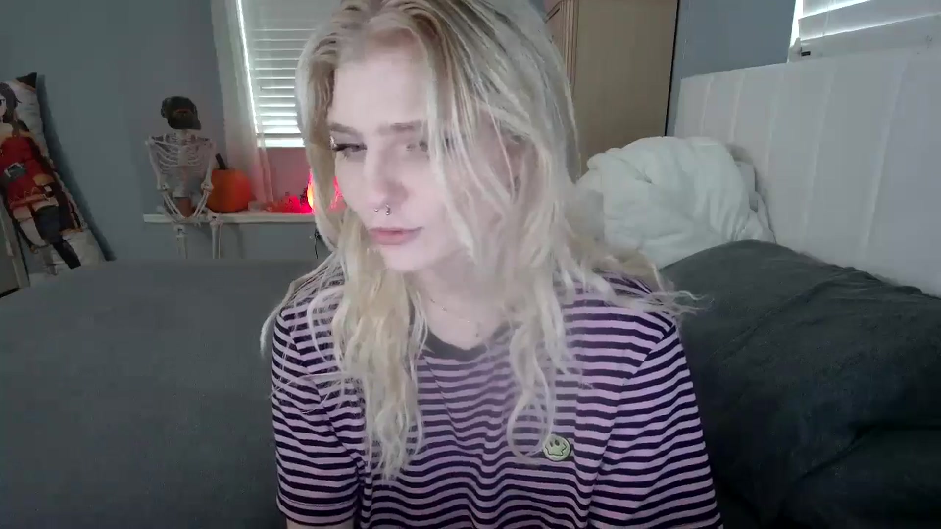 Gallery image thumbnail from DuckChan0's myfreecams stream on, 10/07/2024, 16:27 image 6 of 20